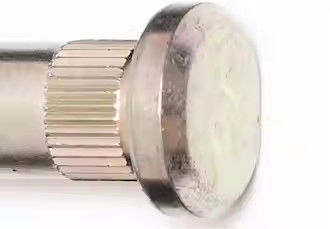 40Cr 14.2mm Knurl Wheel Lug Stud With Long Splines 24mm Shank Length